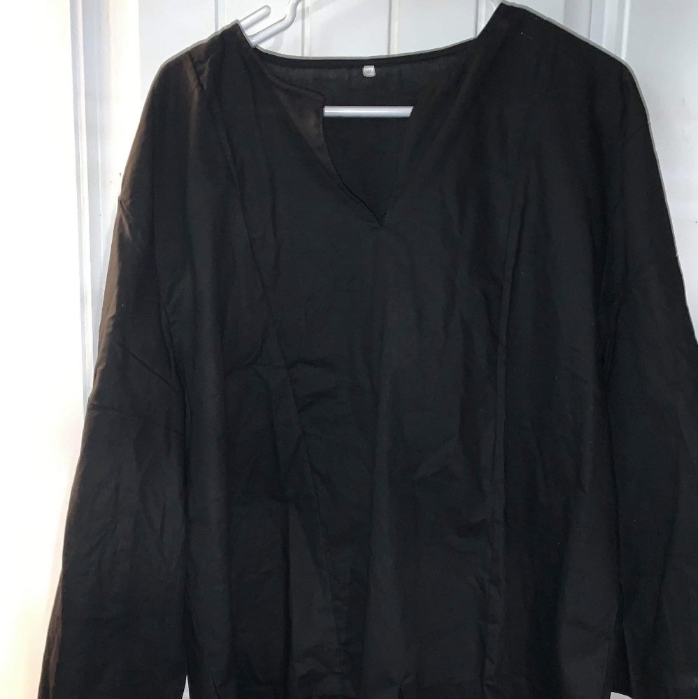 2xl 3/4 sleeve cotton. V neck shirt
